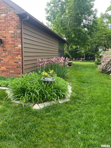 2000 OAK CREEK Road, Springfield, IL 62704