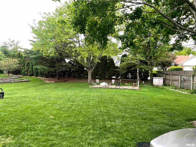 2000 OAK CREEK Road, Springfield, IL 62704