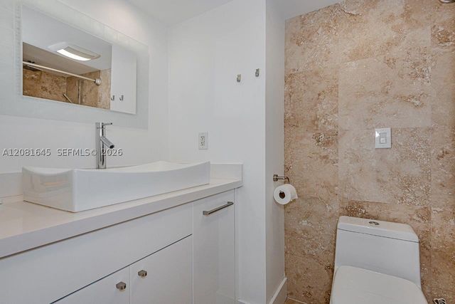 2301 Collins Ave 1515, Miami Beach, FL 33139
