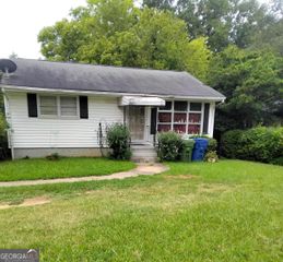 1292 NW Northwest Drive NW, Atlanta, GA 30318