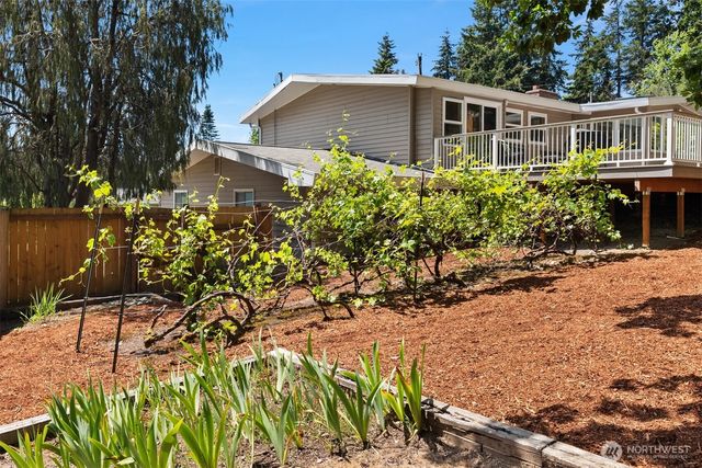 18025 70th Place W, Edmonds, WA 98026