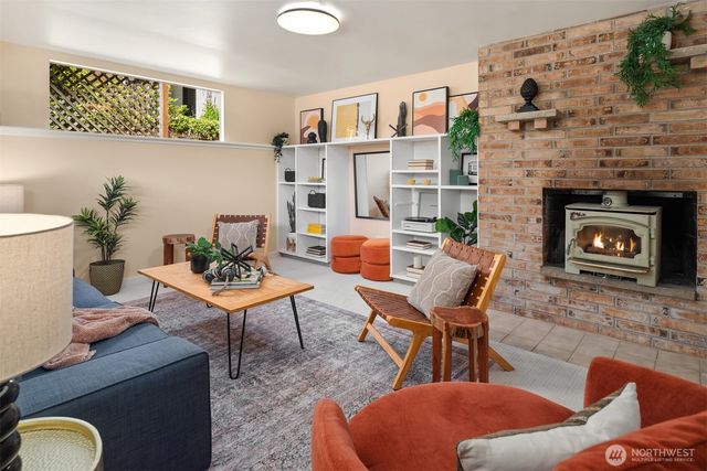 18025 70th Place W, Edmonds, WA 98026