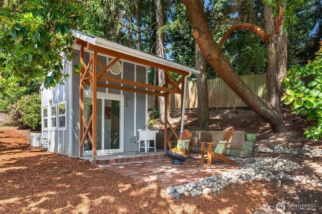 18025 70th Place W, Edmonds, WA 98026