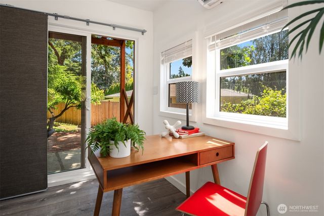 18025 70th Place W, Edmonds, WA 98026