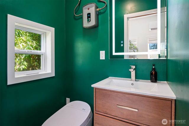 18025 70th Place W, Edmonds, WA 98026