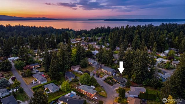 18025 70th Place W, Edmonds, WA 98026