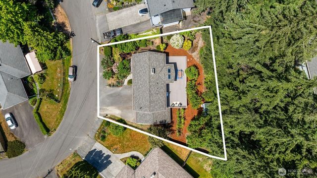 18025 70th Place W, Edmonds, WA 98026