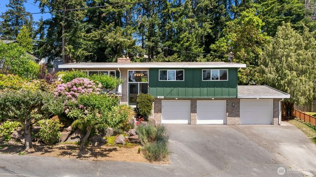 18025 70th Place W, Edmonds, WA 98026
