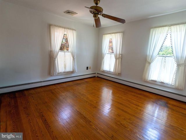 992 STEEP RUN RD, Millville, NJ 08332