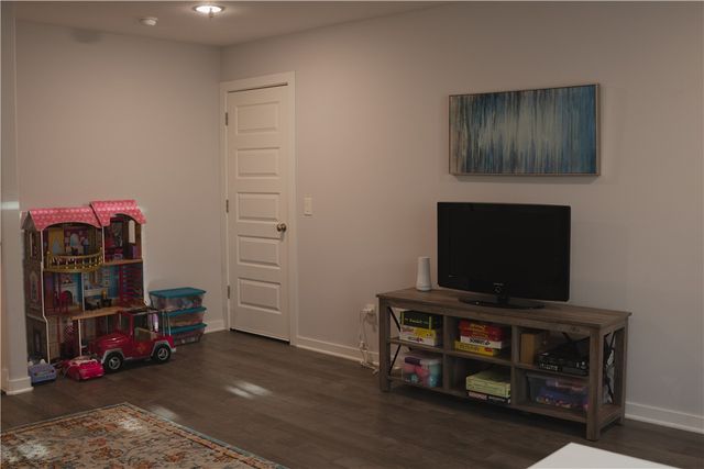 2788 N Grey Squirrel Drive, Fayetteville, AR 72704