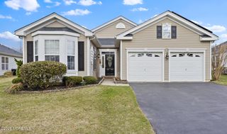 10 Minuteman Circle, Allentown, NJ 08501