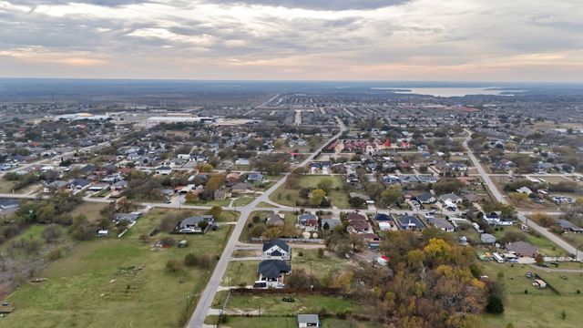 5912 Hereford Drive, Fort Worth, TX 76179