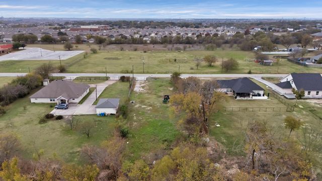 5912 Hereford Drive, Fort Worth, TX 76179