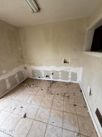 1007 Embreville Road, Johnson City, TN 37604