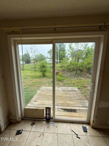 1007 Embreville Road, Johnson City, TN 37604