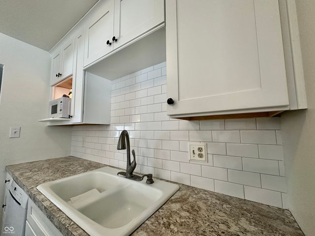 306 Ada Lane, Beech Grove, IN 46107