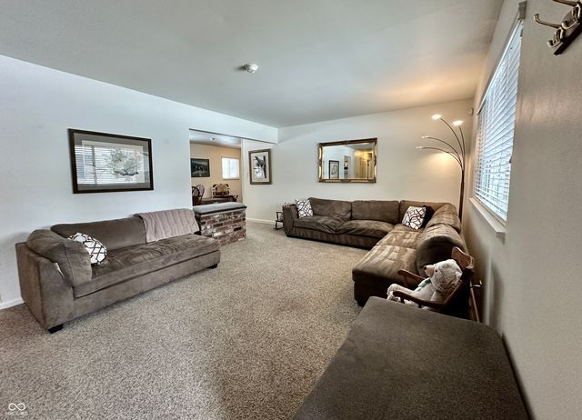 306 Ada Lane, Beech Grove, IN 46107