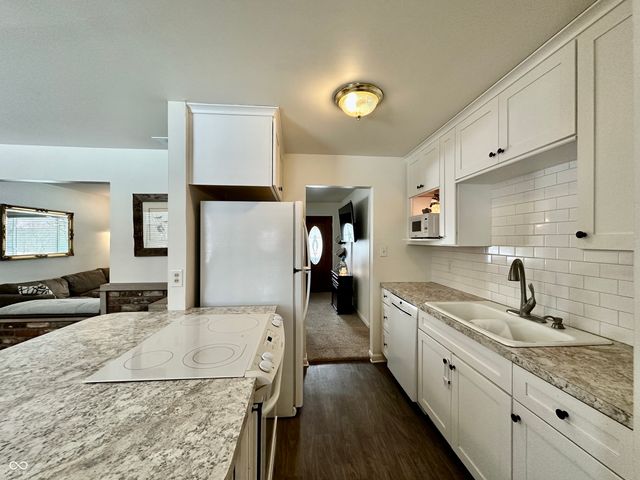 306 Ada Lane, Beech Grove, IN 46107