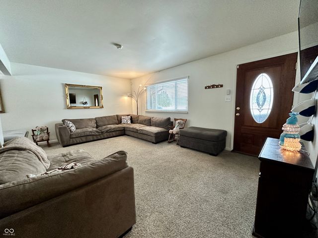 306 Ada Lane, Beech Grove, IN 46107