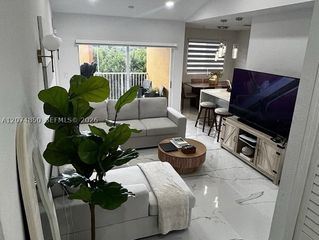 20950 SW 87th Ave 305, Cutler Bay, FL 33189
