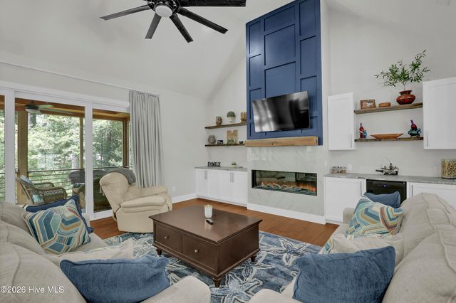 218 Long Leaf Drive, Hampstead, NC 28443