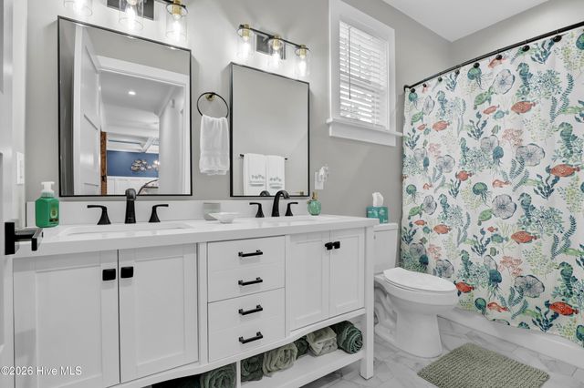 218 Long Leaf Drive, Hampstead, NC 28443