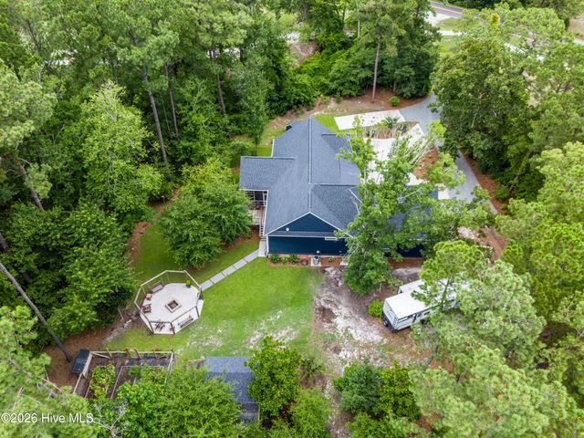 218 Long Leaf Drive, Hampstead, NC 28443