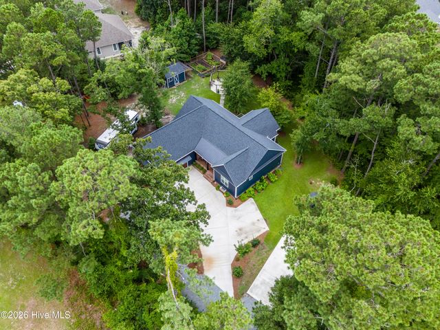 218 Long Leaf Drive, Hampstead, NC 28443