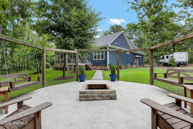 218 Long Leaf Drive, Hampstead, NC 28443
