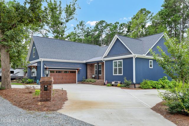 218 Long Leaf Drive, Hampstead, NC 28443