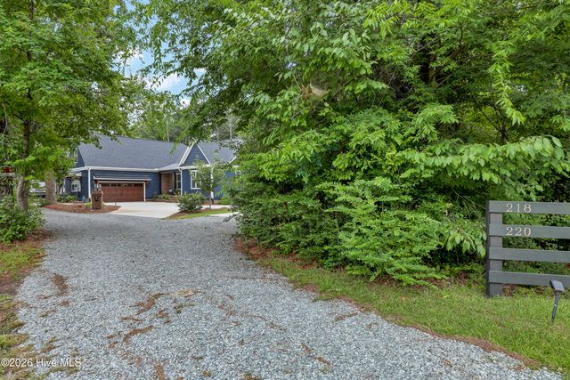 218 Long Leaf Drive, Hampstead, NC 28443