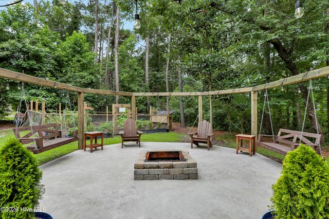 218 Long Leaf Drive, Hampstead, NC 28443