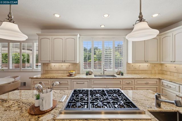2763 Falcon View Ct, Alamo, CA 94507