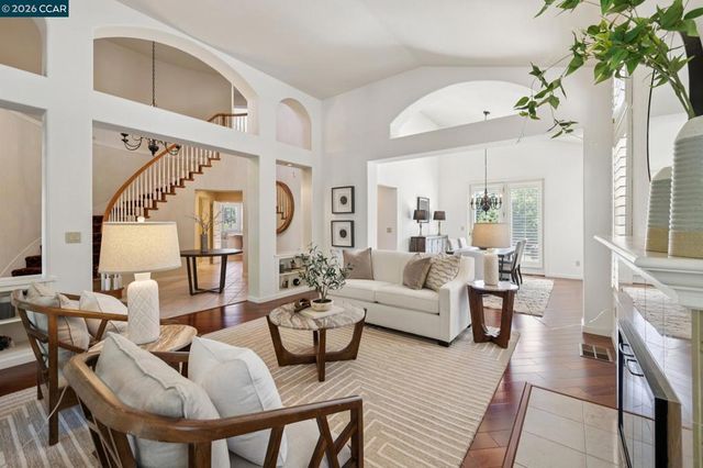 2763 Falcon View Ct, Alamo, CA 94507