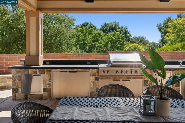 2763 Falcon View Ct, Alamo, CA 94507