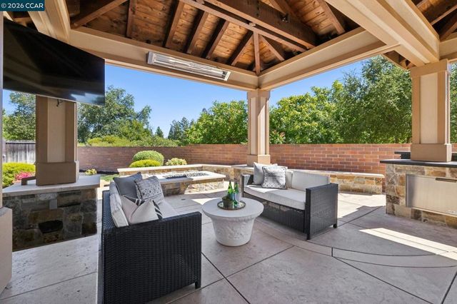2763 Falcon View Ct, Alamo, CA 94507