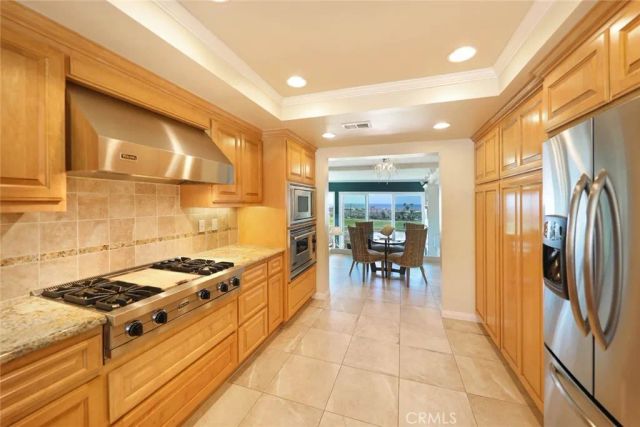 14 Swift Court 204, Newport Beach, CA 92663