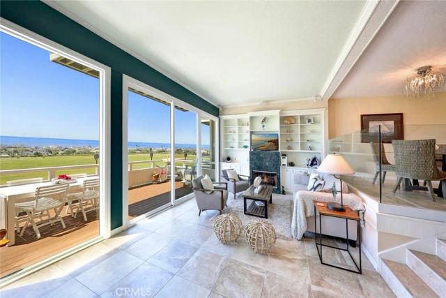 14 Swift Court 204, Newport Beach, CA 92663
