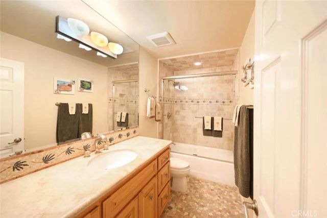 14 Swift Court 204, Newport Beach, CA 92663