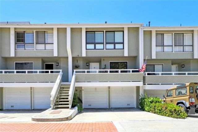 14 Swift Court 204, Newport Beach, CA 92663