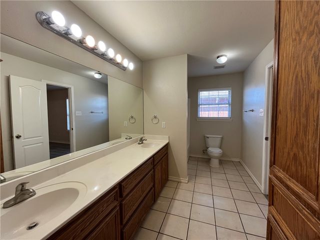 1838 El Monte St, Corpus Christi, TX 78417