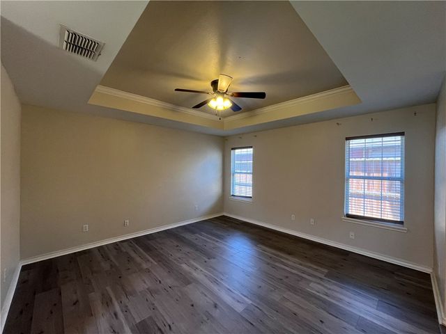 1838 El Monte St, Corpus Christi, TX 78417