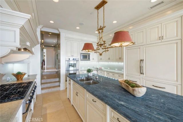145 Emerald Bay, Laguna Beach, CA 92651