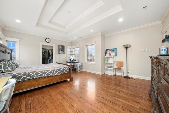 7745 KENTON Avenue, Skokie, IL 60076