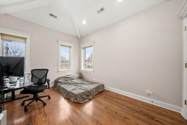 7745 KENTON Avenue, Skokie, IL 60076