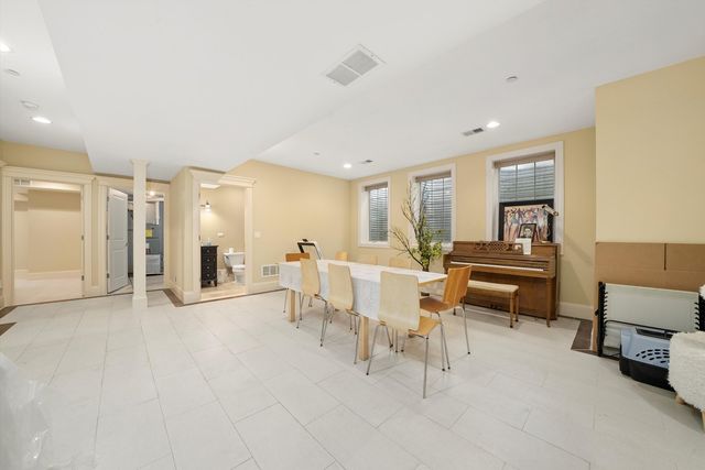 7745 KENTON Avenue, Skokie, IL 60076