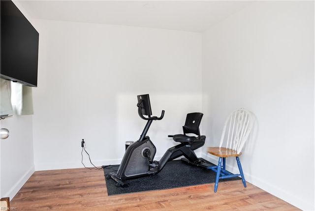 1221 Azalea CT, Norfolk, VA 23507