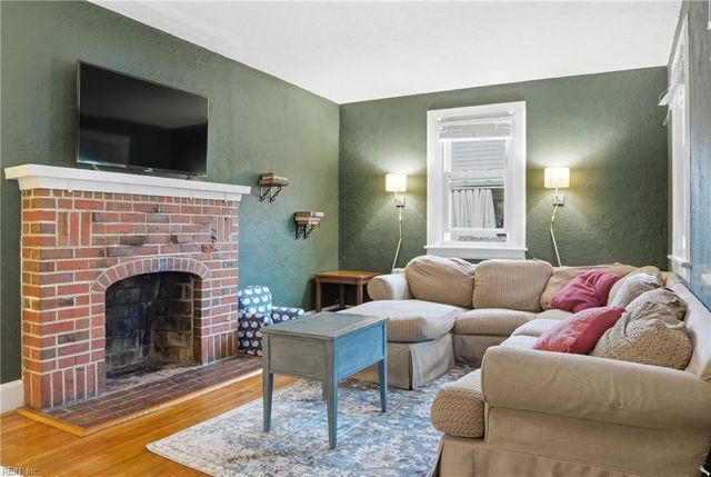 1221 Azalea CT, Norfolk, VA 23507