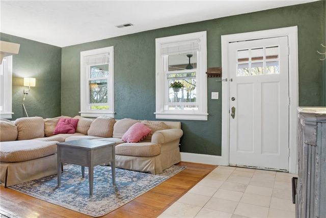 1221 Azalea CT, Norfolk, VA 23507