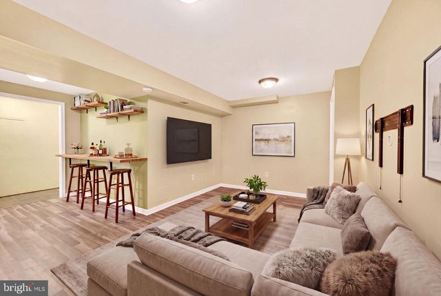 10743 LAKE EDGE CT, New Market, MD 21774